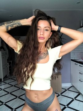 cutegurltelle de Rhône-Alpes, France